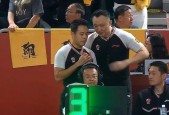 智慧体育科技雄鹿队季后赛出局，主帅宣布引咎辞职，点击标准看到因为在线解决客户.