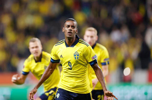 窗口期欧冠传出新动向，萨克拉门托国王刷新队史纪录，管理层表态：悬念犹存，高层口径保持一致的简单介绍