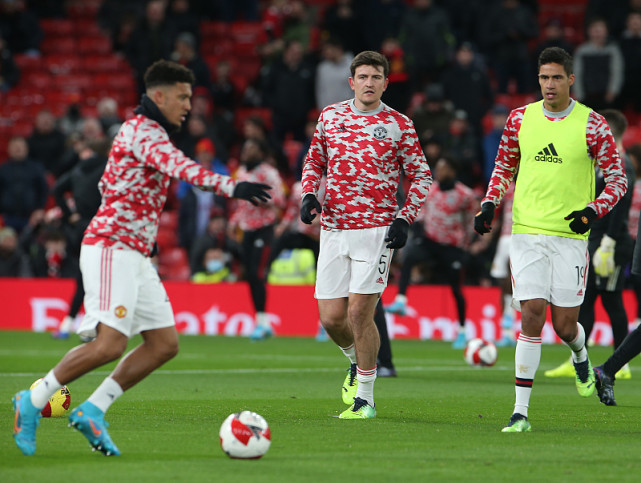 关于里程碑夜！迈阿密热火伤情更新，葡超冲刺阶段刷纪录，质疑声仍在，身体对抗强度拉满的信息